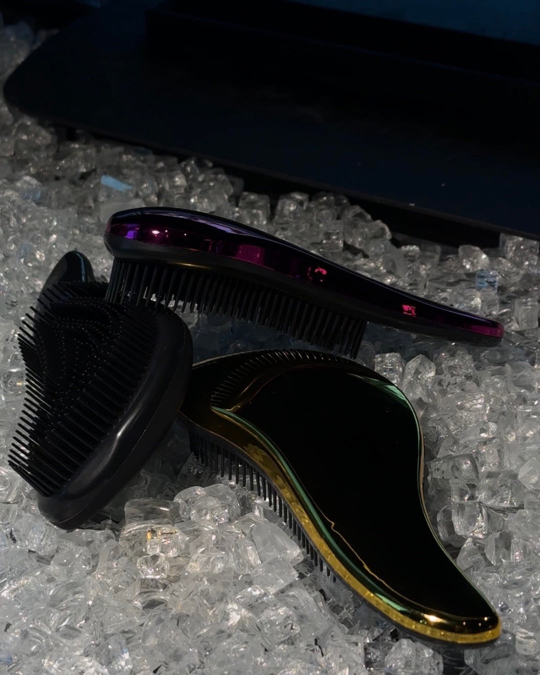 The KrownKeeper Detangling Brush